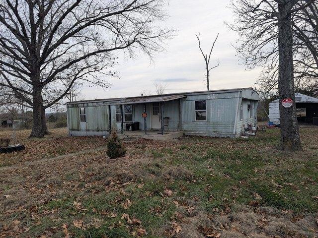 House for sale in Bradleyville, Missouri