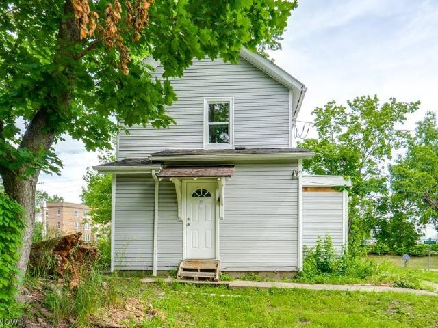 House for sale in Summit, Ohio