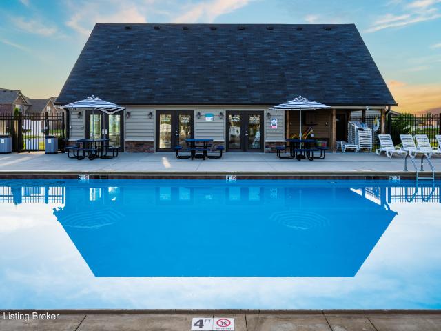 House for sale in Shepherdsville, Kentucky