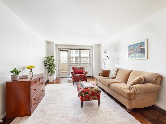 House for sale in Arverne, New York