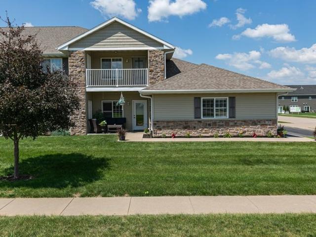 Condo for sale in Eldridge, Iowa