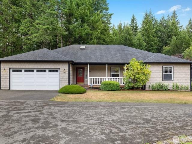 House for sale in Shelton, Washington