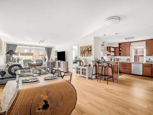 Condo for sale in Arverne, New York