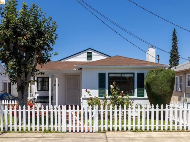 House for sale in San Leandro, California