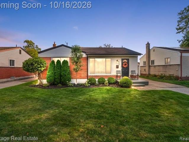 House for sale in Madison Heights, Oakland County