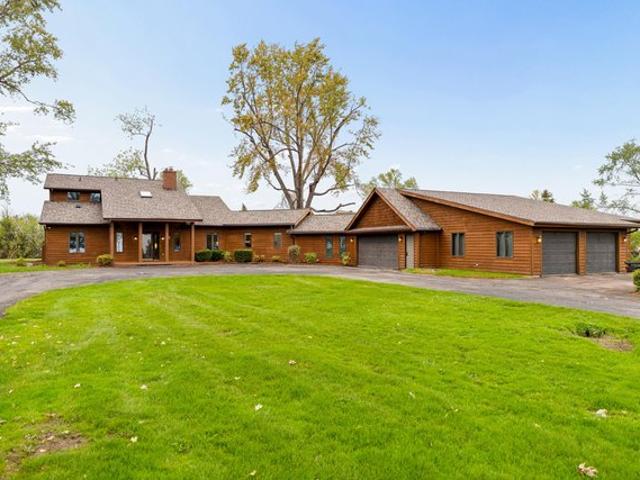 House for sale in Menasha, Winnebago County