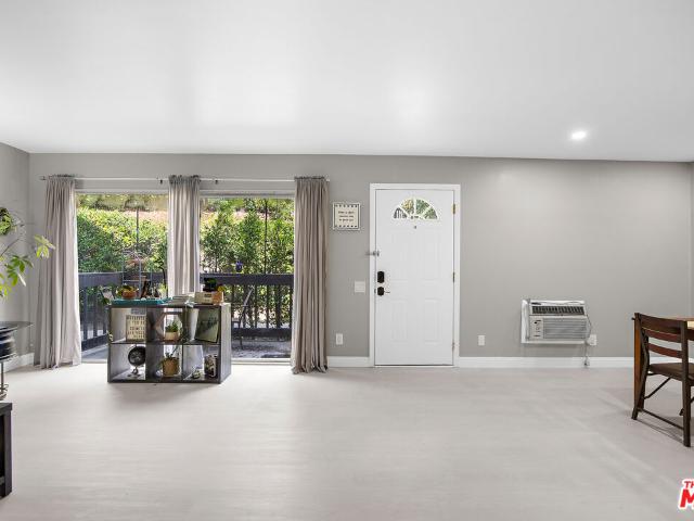 Condo for sale in Canoga Park, California