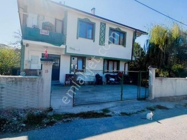 İnönü Mah., Akyazı içerisinde satılık Villa