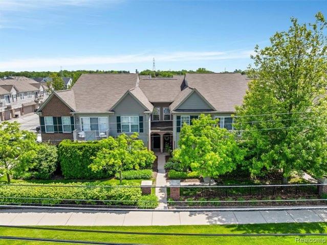 Condo for sale in Wixom, Michigan