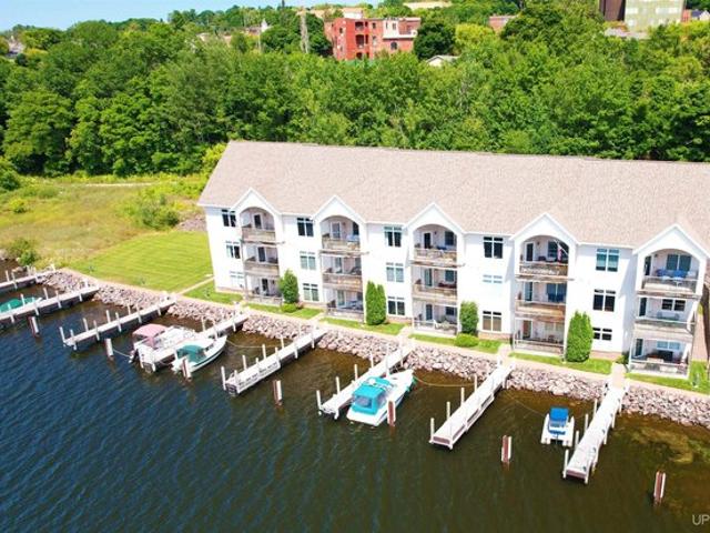 Condo for sale in Hancock, Houghton County