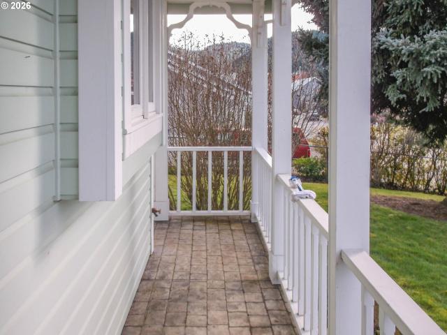 House for sale in Oakland, Douglas County