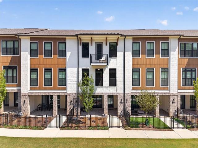 Townhouse for sale in Alpharetta, Georgia