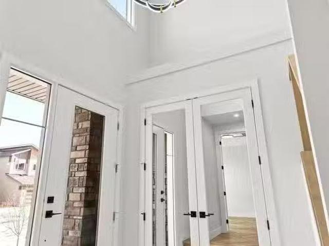 House for sale in Rolly View, Alberta