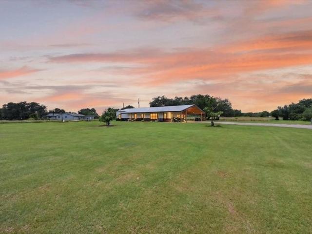 House for sale in De Young, Texas
