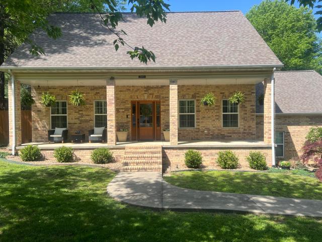 House for sale in Monett, Barry County