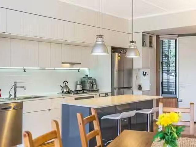House for rent in North Coogee, Western Australia