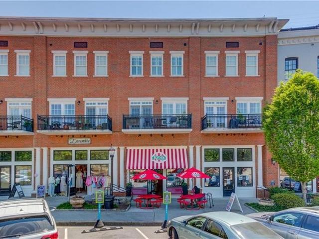 Condo for sale in Suwanee, Georgia