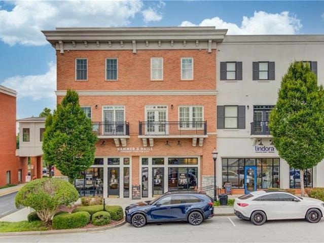 Condo for sale in Suwanee, Gwinnett County