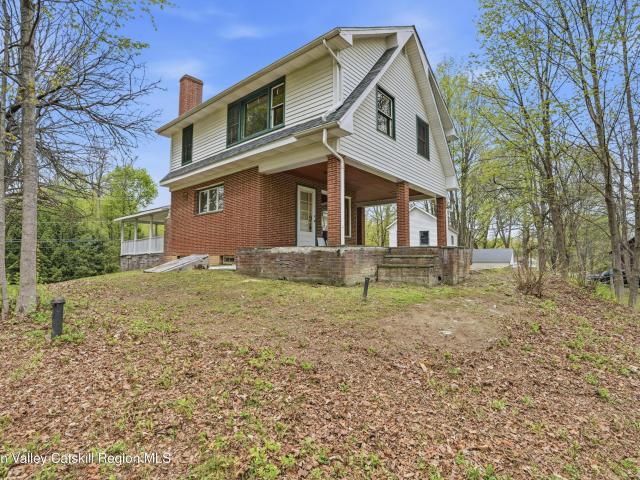 House for sale in Highland, Town of Lloyd
