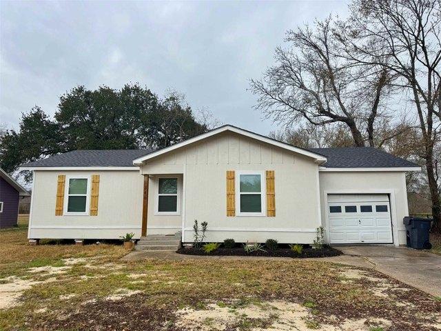 House for sale in Bridge City, Texas