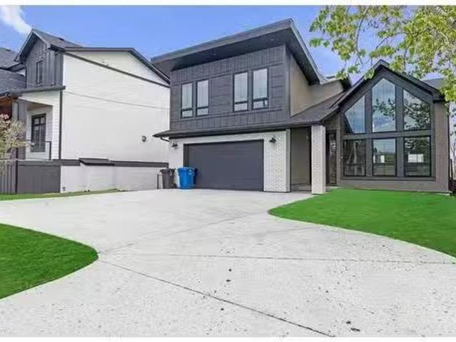 House for sale in Chestermere, Alberta