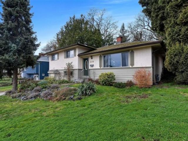 House for sale in Saanich, British Columbia