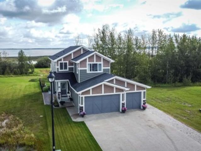 House for sale in Alberta