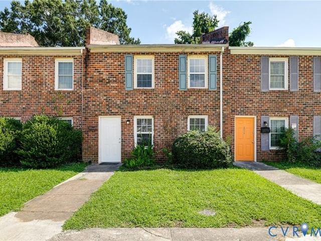 Townhouse for sale in Virginia
