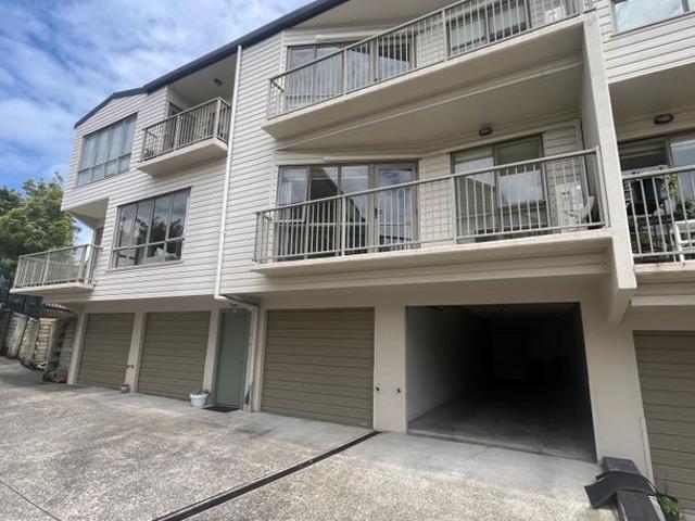 Apartment for rent in Wairau Valley, Oroua County
