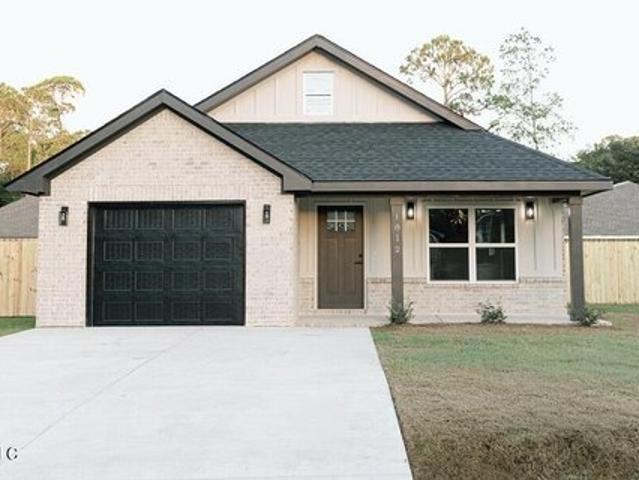 House for sale in Gautier, Jackson County