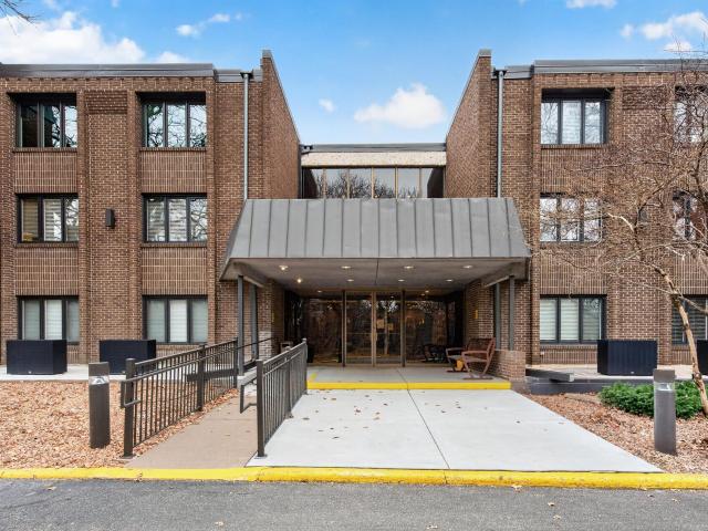 Condo for sale in Hennepin, Minnesota