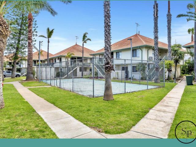 Apartment for sale in Parklands, Western Australia