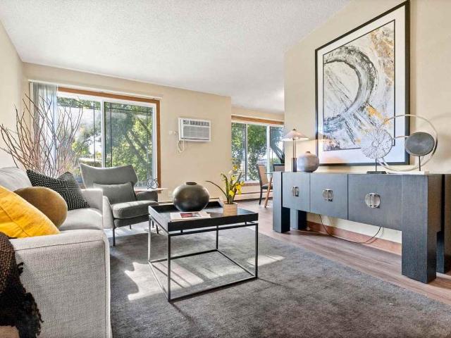 Apartment for rent in Hennepin, Minnesota