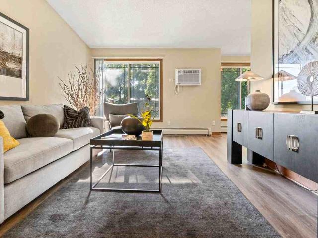 Apartment for rent in Brooklyn Center, Hennepin County