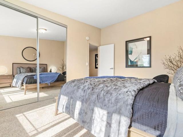 Apartment for rent in Hennepin, Minnesota
