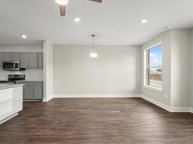 Townhouse for sale in Denton
