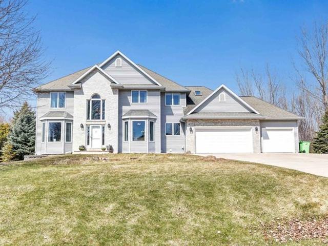 House for sale in Neenah, Wisconsin