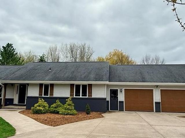 House for sale in Neenah, Wisconsin