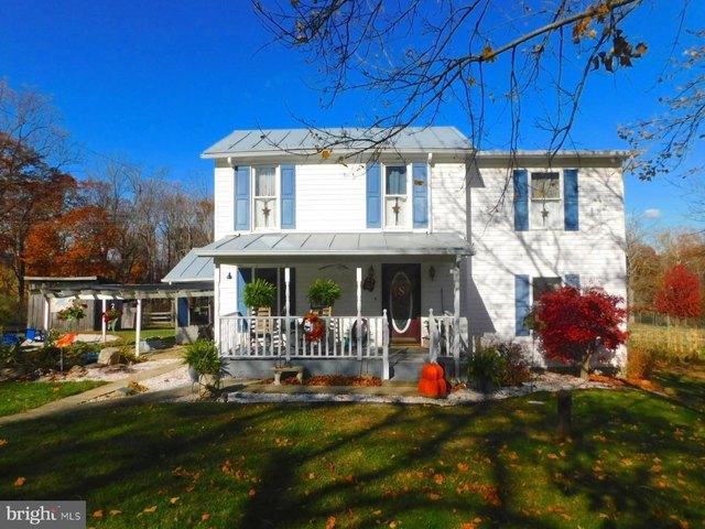 House for sale in Hardy, West Virginia