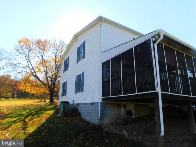 House for sale in Hardy, West Virginia