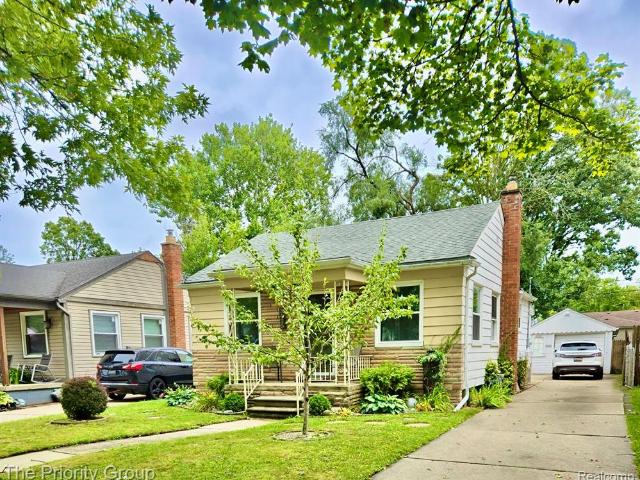 House for sale in Dearborn Heights, Michigan