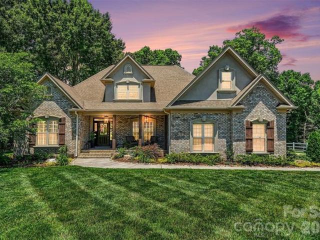 House for sale in Mount Pleasant, North Carolina