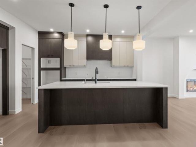 House for sale in Desrochers, Edmonton