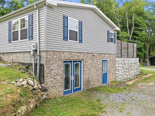 House for sale in Mercer, Pennsylvania