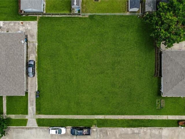 Land for sale in Chalmette, Louisiana