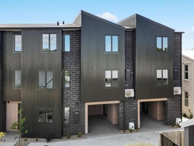 Townhouse for sale in Hamilton, Waikato