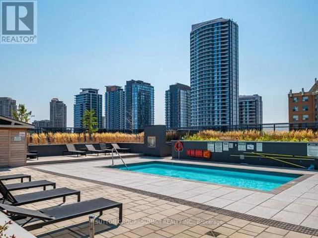 Condo for sale in Hurontario, Mississauga