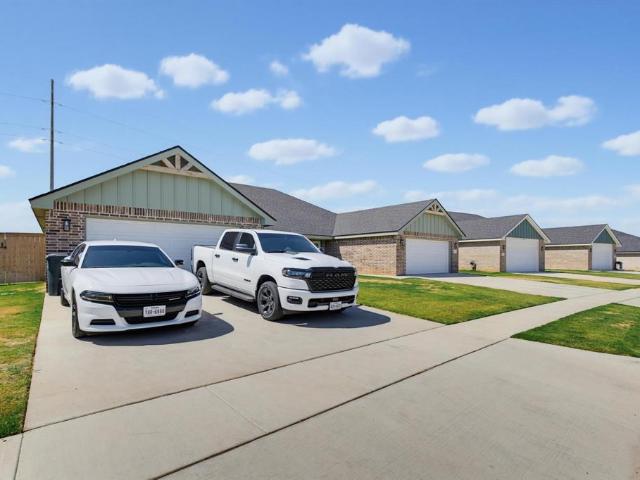 Townhouse for sale in Taylor, Texas