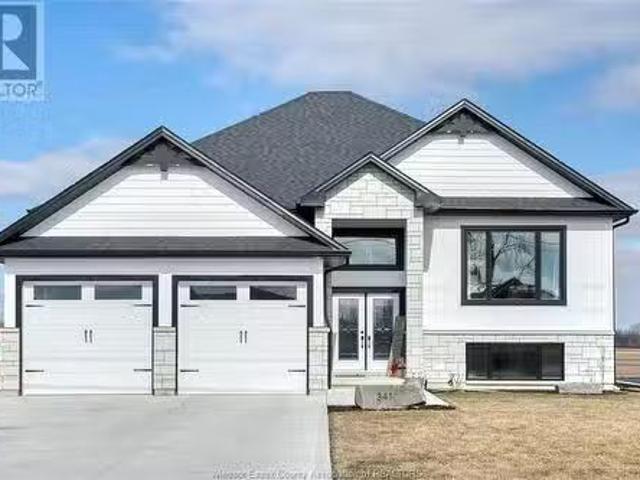House for sale in Chatham–kent, Ontario