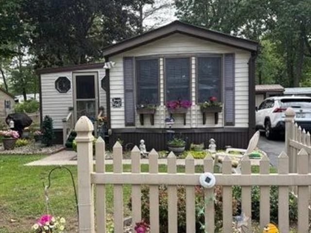 House for sale in Saratoga, New York